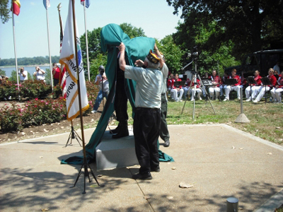 GI Statue dedication photo